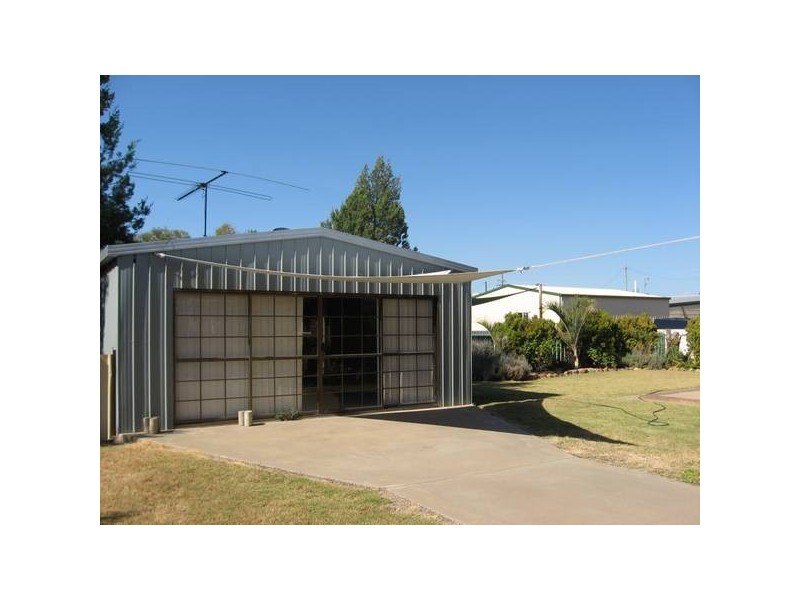 82 Wambo Street, Chinchilla QLD 4413