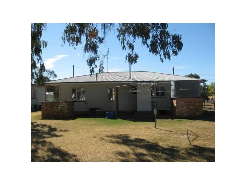 92 Middle, Chinchilla QLD 4413