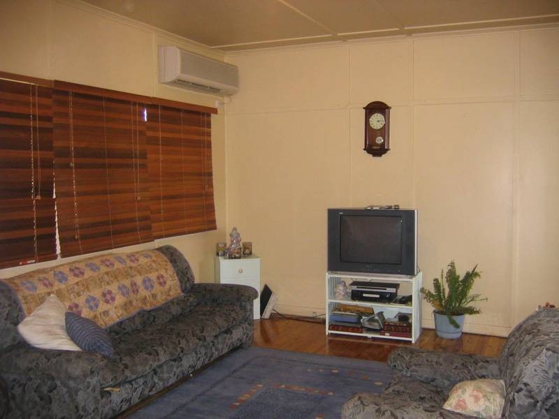 16 Reid Street, Chinchilla QLD 4413