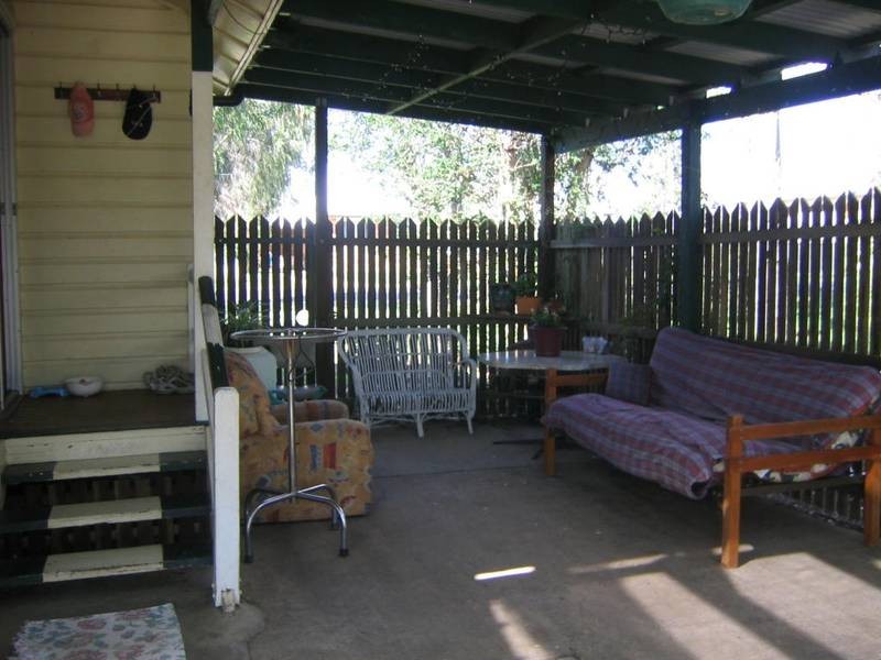 16 Reid Street, Chinchilla QLD 4413