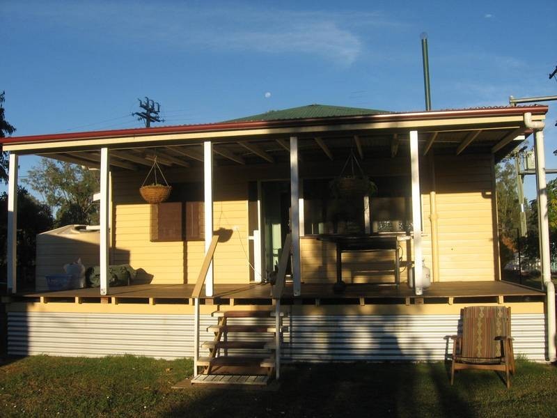 27 Wambo Street, Chinchilla QLD 4413