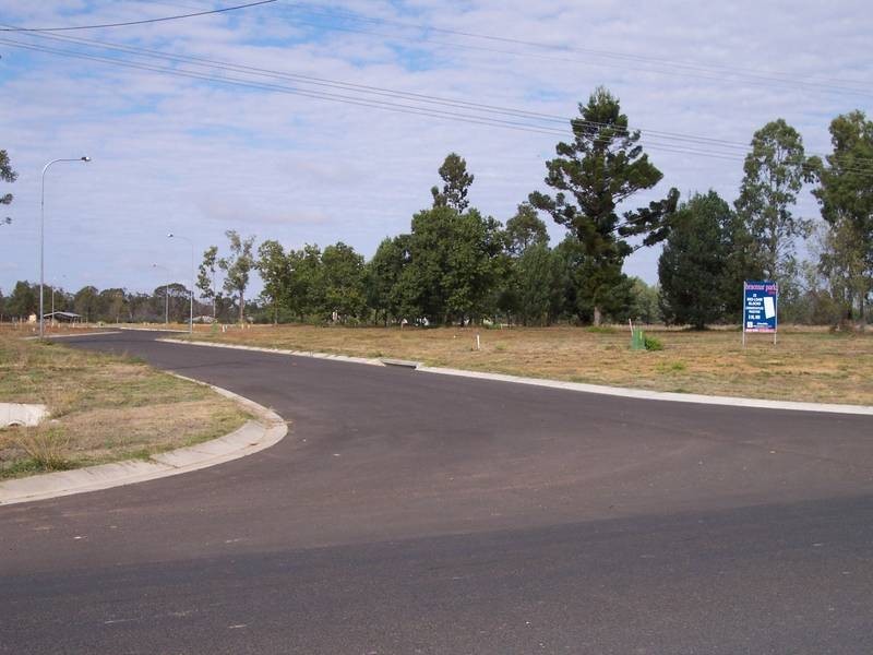 Skewis Street, Chinchilla QLD 4413