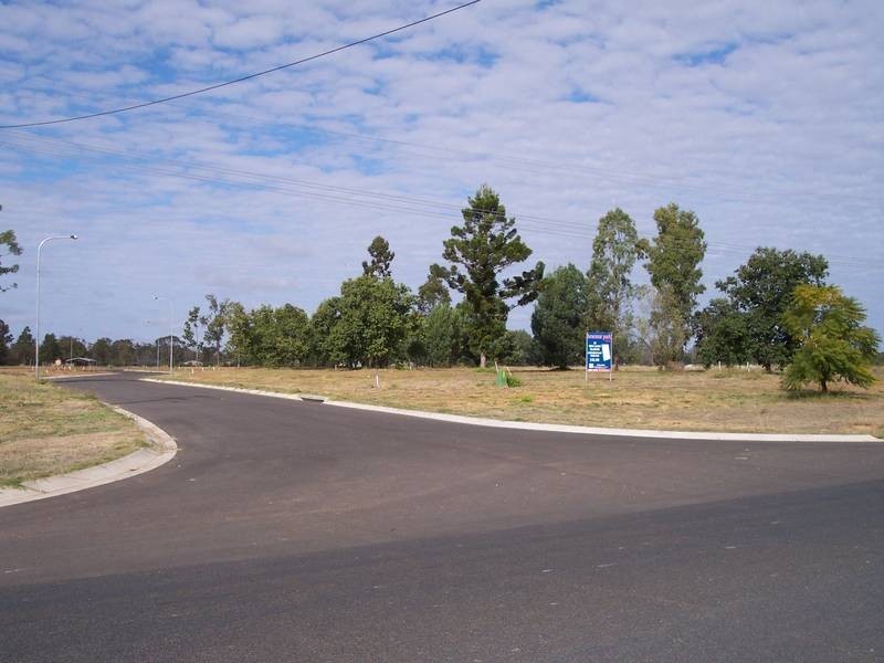 Skewis Street, Chinchilla QLD 4413