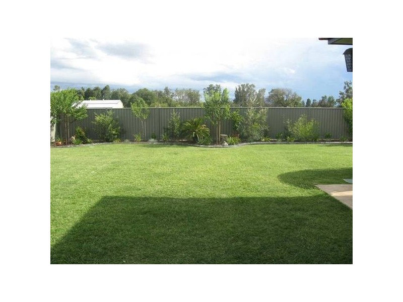 21 Sommerfeld Crescent, Chinchilla QLD 4413