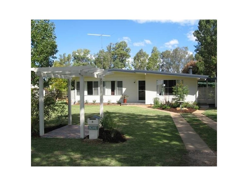 8 Wheeler, Chinchilla QLD 4413