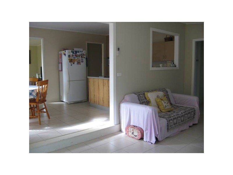 8 Wheeler, Chinchilla QLD 4413