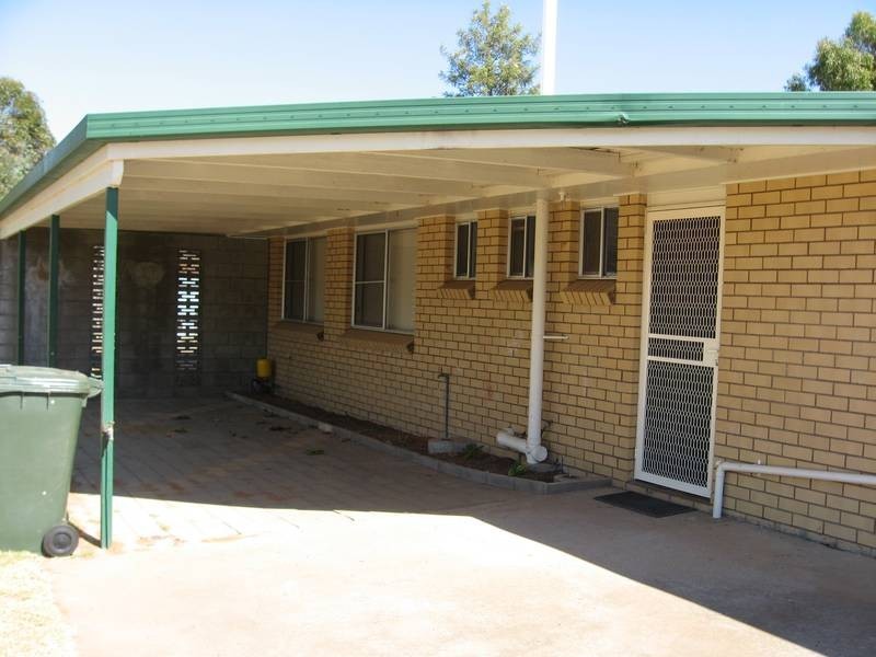 1/15 Mann Street, Chinchilla QLD 4413