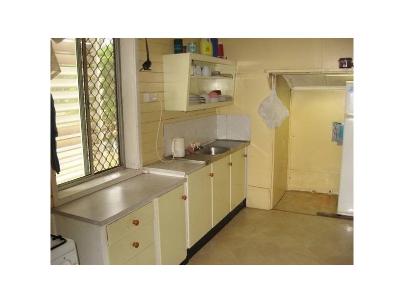 7 Bell Street, Chinchilla QLD 4413