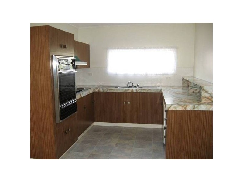 32 Windmill Road, Chinchilla QLD 4413