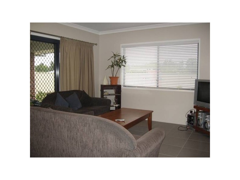 27 Sommerfeld Crescent, Chinchilla QLD 4413