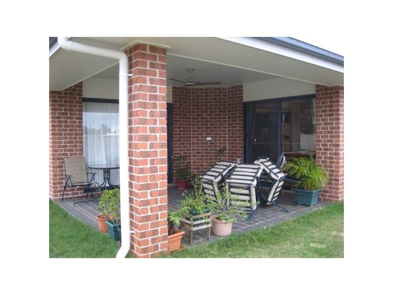 27 Sommerfeld Crescent, Chinchilla QLD 4413