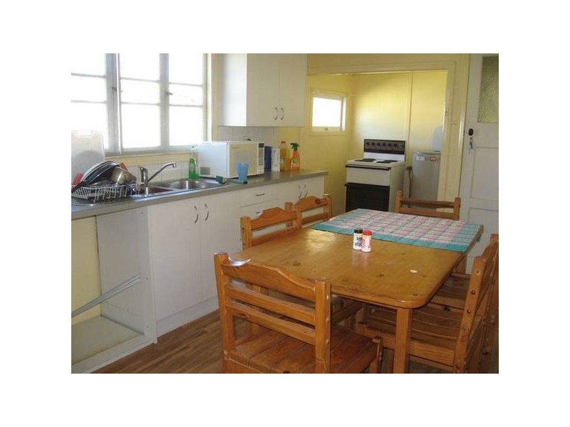 10 Atkins Street, Chinchilla QLD 4413