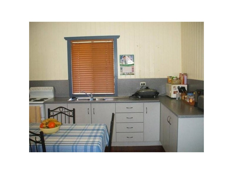 25 Dalby Street, Jandowae QLD 4410