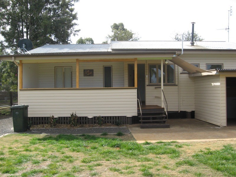 22 Barber Street, Chinchilla QLD 4413