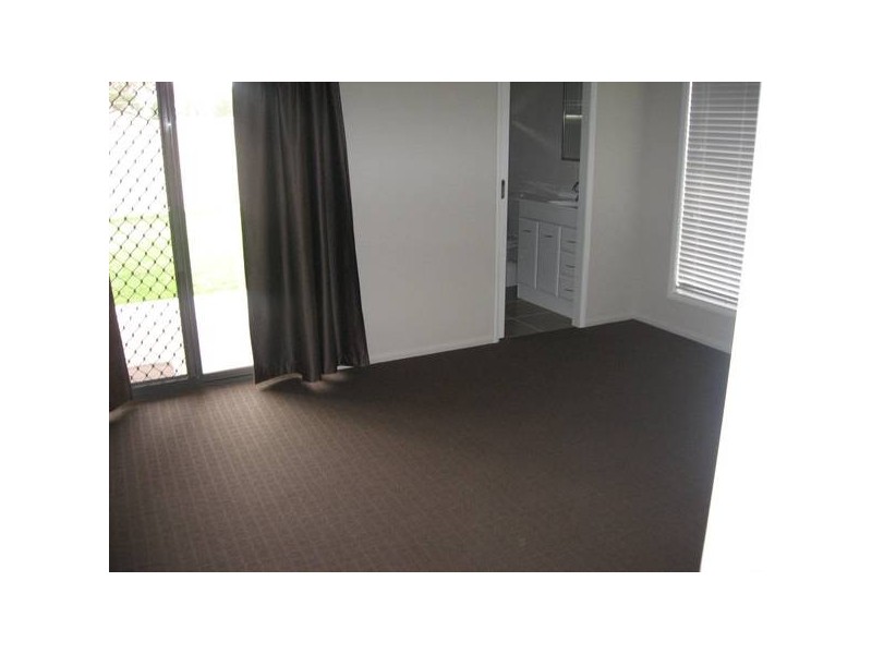 4 McKenzie Street, Chinchilla QLD 4413