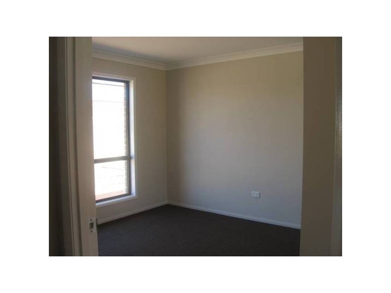 4 McKenzie Street, Chinchilla QLD 4413