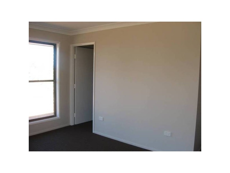 4 McKenzie Street, Chinchilla QLD 4413