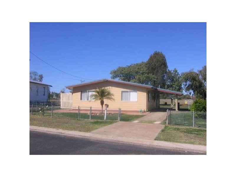 13 Stevenson Street, Chinchilla QLD 4413