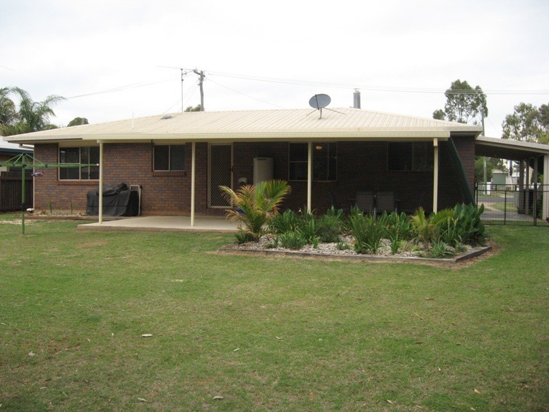 8 Stevenson Street, Chinchilla QLD 4413