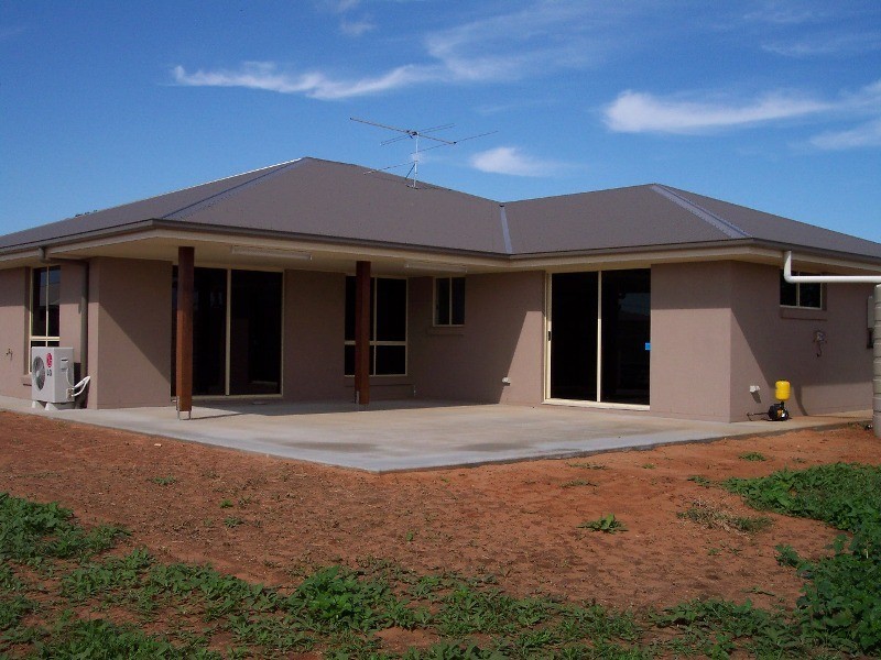 10 Luscombe Street, Chinchilla QLD 4413