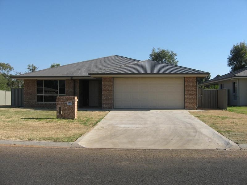 9 Sommerfeld Crescent, Chinchilla QLD 4413