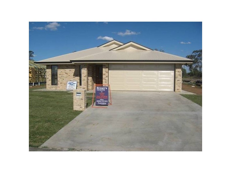 6 Barnsley Street, Chinchilla QLD 4413