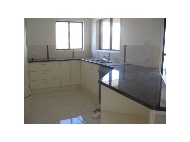 6 Barnsley Street, Chinchilla QLD 4413