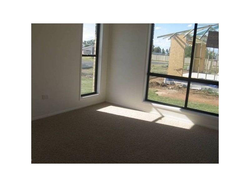 6 Barnsley Street, Chinchilla QLD 4413