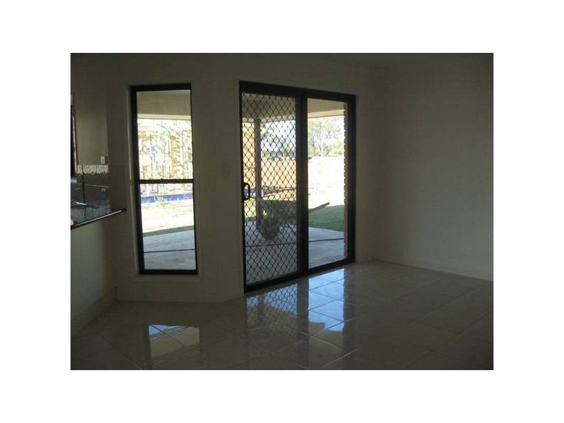 6 Barnsley Street, Chinchilla QLD 4413