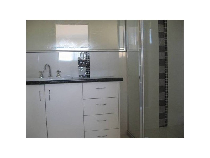 6 Barnsley Street, Chinchilla QLD 4413