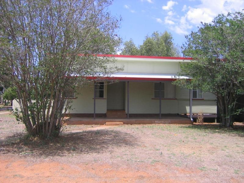 12 Castle Street, Chinchilla QLD 4413