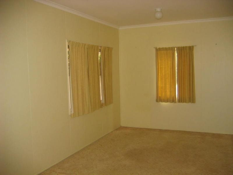 12 Castle Street, Chinchilla QLD 4413