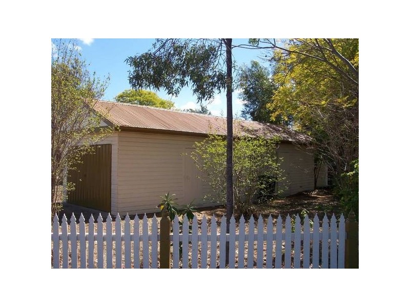 25 Glasson Street, Chinchilla QLD 4413