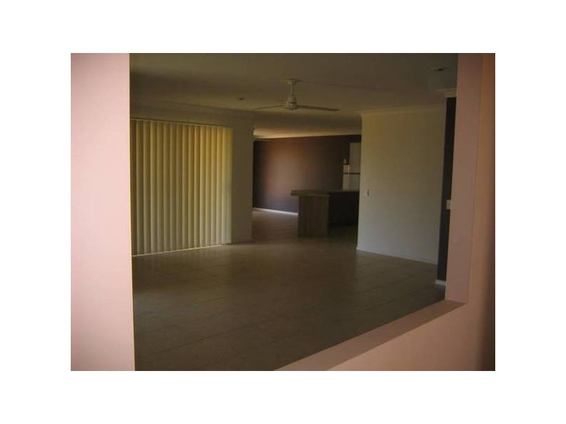 8 Back Avenue, Chinchilla QLD 4413