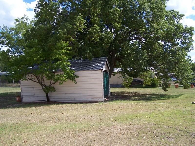 24 PARK STREET, Chinchilla QLD 4413