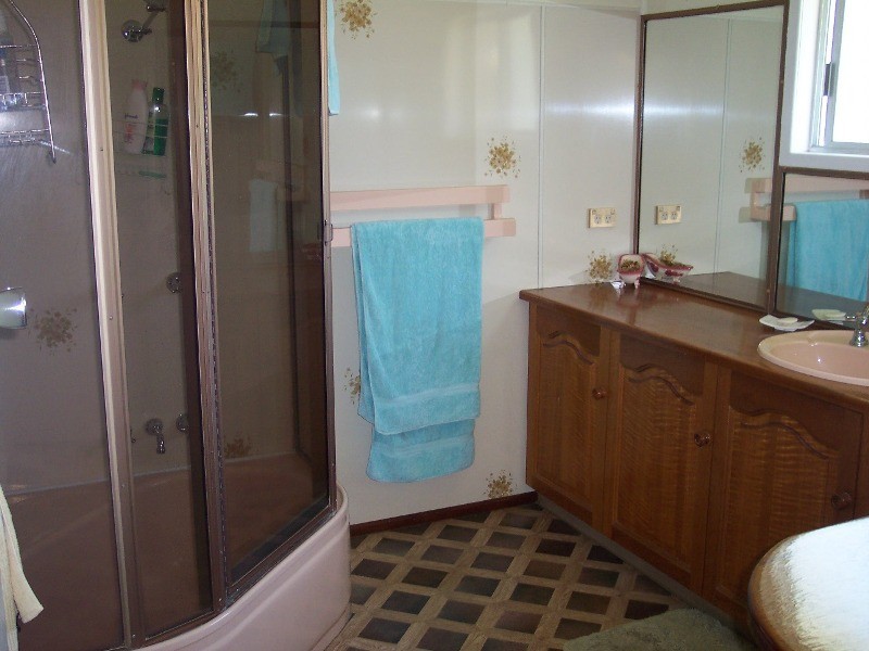 15 BELL, Chinchilla QLD 4413