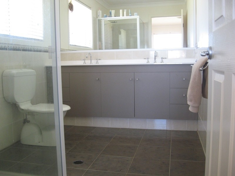 12 Back Avenue, Chinchilla QLD 4413