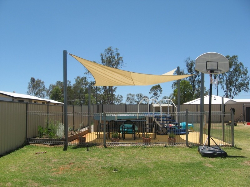 12 Back Avenue, Chinchilla QLD 4413