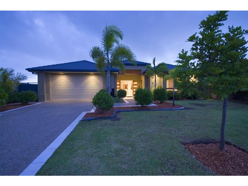 8 Mandolin Avenue, Helensvale QLD 4212