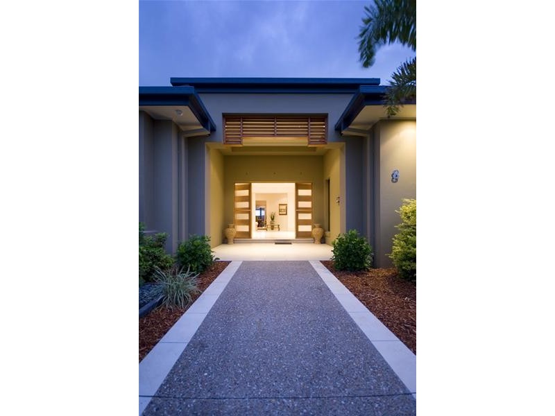 8 Mandolin Avenue, Helensvale QLD 4212