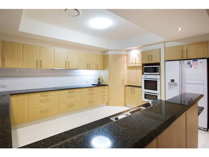 8 Mandolin Avenue, Helensvale QLD 4212