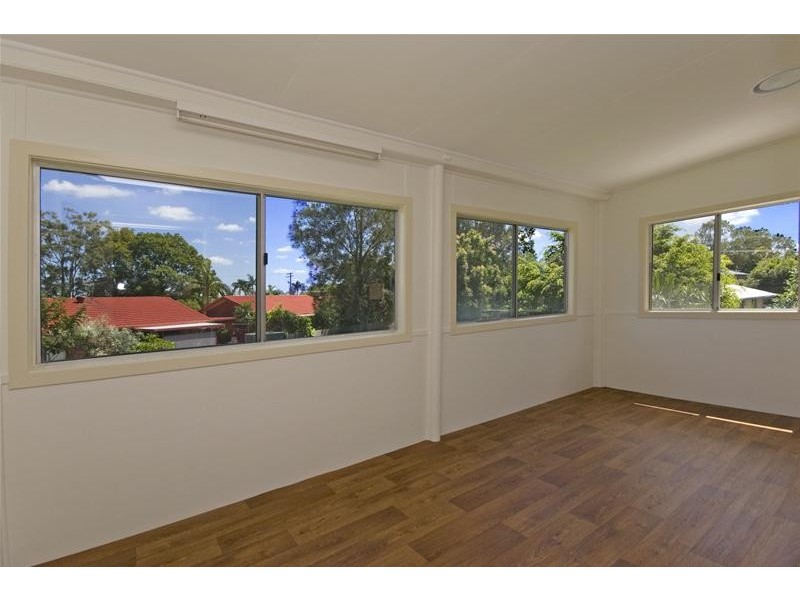 57 Bruce Avenue, Paradise Point QLD 4216