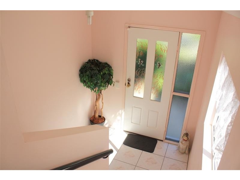 9 Amaroo Street, Biggera Waters QLD 4216