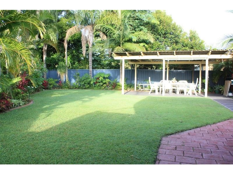 25 Goorawin Street, Runaway Bay QLD 4216