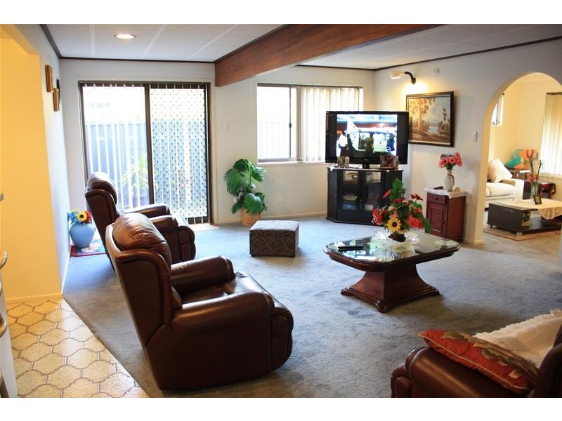 25 Goorawin Street, Runaway Bay QLD 4216