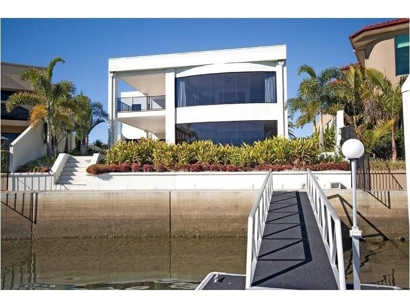 Sovereign Islands QLD 4216