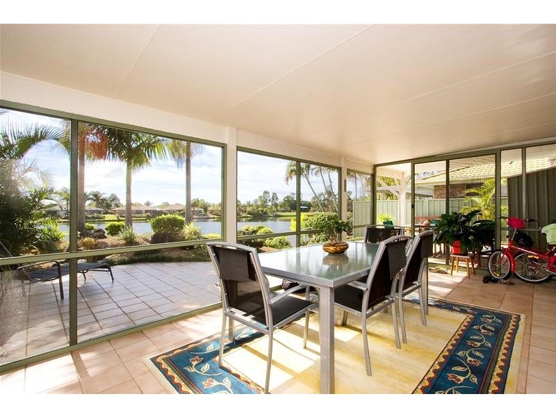 1/39 Kangaroo Avenue, Coombabah QLD 4216