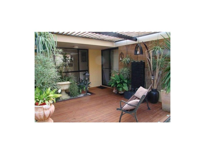 Coombabah QLD 4216