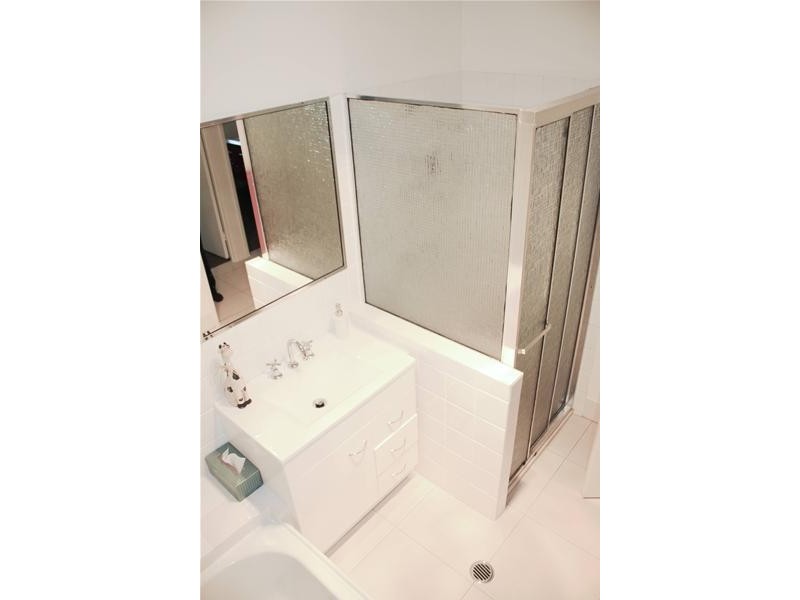 1/40 Morinda Way, Labrador QLD 4215