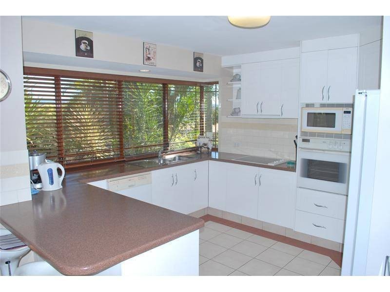 Parkwood QLD 4214